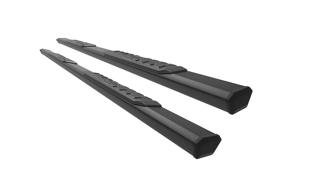 E0485 – BLACK HORSE Running Board, Black Aluminum Unlighted 4-1/2 Inch Width With Mounting Hardware